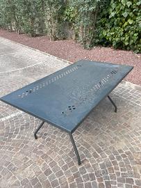 Tavolo da giardino