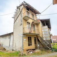 RUSTICO A VALLO TORINESE