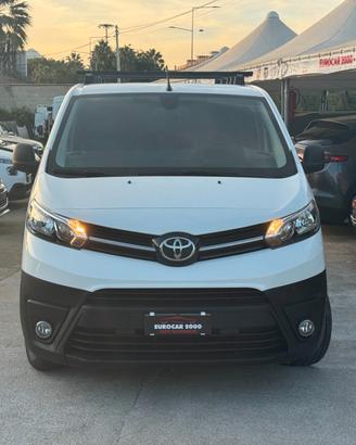 TOYOTA PROACE 3 POSTI IVA ESPOSTA