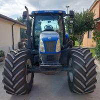 TRATTORE New Holland TS 135