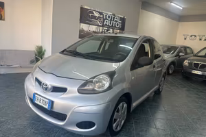 Toyota Aygo 1.0 12V VVT-i 5 porte Now Connect
