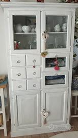 Credenza con vetrina