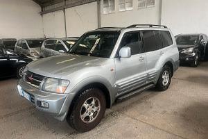 Mitsubishi Pajero 3,2 tdi DI-D GLX-2003