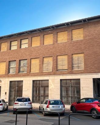 Edificio polifunzionale a Cecina