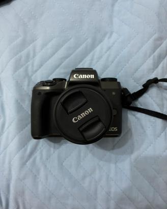 Canon Eos M5 + Lente 15-45