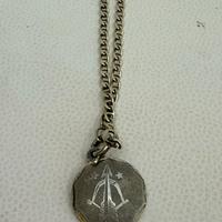 Collana girocollo argento 925 con ciondolo inciso