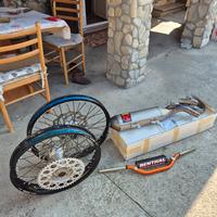 CERCHI SCARICO AKRAPOVIC TITANIUM MANUBRIO PER KTM