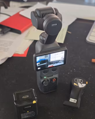 DJI Osmo Pocket 4 Standard Combo - NUOVO