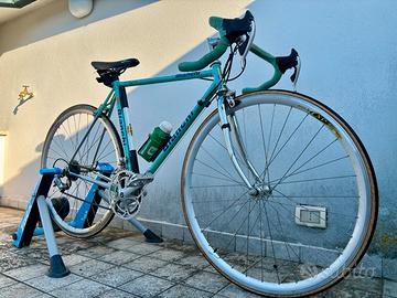Bianchi 1986, cambio Campagnolo e telaio Columbus