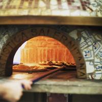 Forno per pizzeria