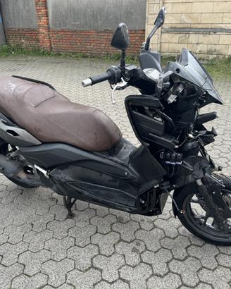 Yamaha X-Max 125 2014