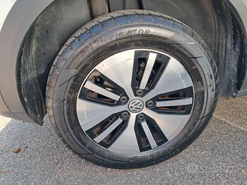 4 gomme 4 stagioni 215/60 R16 99H –  DOT 2023