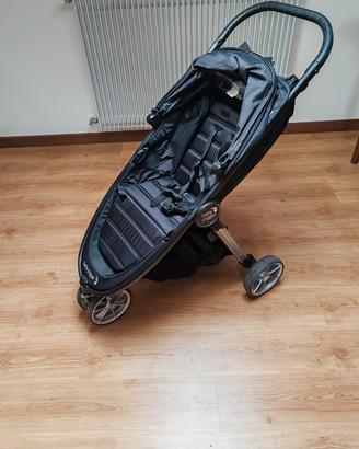 passeggino +ovetto +seggiolino +base girevole 