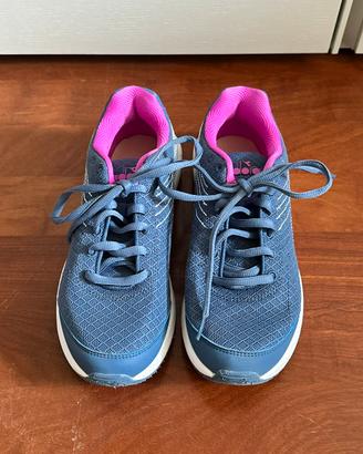 scarpe da ginnastica