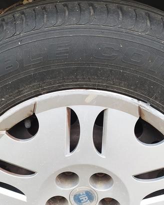 Pneumatici auto
