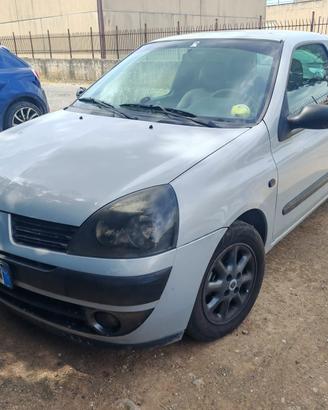 Renault Clio 1.2 Benzina (leggere descrizione)