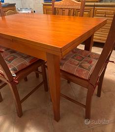 TAVOLO CON SEDIE ALLUNGABILE CILIEGIO