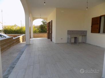 Comodo a tutti i servizi, grande appartamento tril