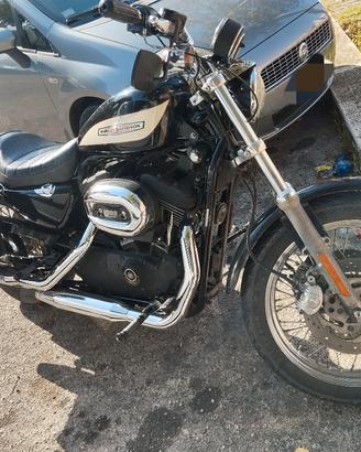 Harley Davidson sportster 1200r
