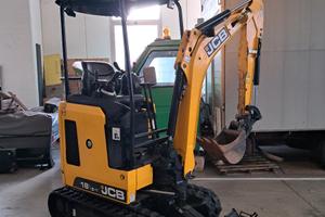 MINIESCAVATORE JCB 18Z-1 usato