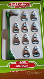 campo da gioco subbuteo  più due squadre