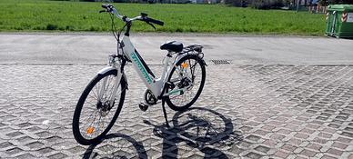 ebike Torpado Venere pedalata assistita