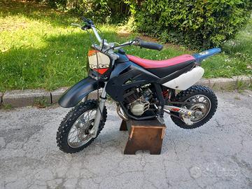 Moto Beta R10