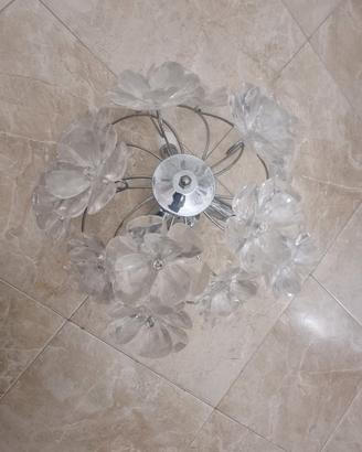 Plafoniera a 3 luci in buono stato