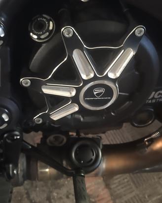 cover frizione lavorata dal pieno diavel 1200