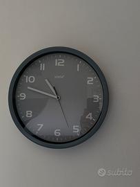 Orologio da parete Versa - Design Moderno
