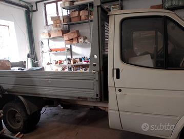  Ford transit con cassone