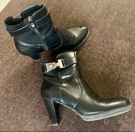 Stivaletti neri donna n 36 tacco 8 con plateau