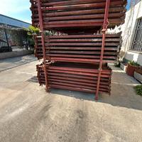 Puntelli per edilizia