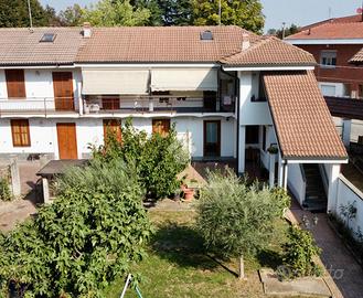 CASA SEMINDIPENDENTE A VINOVO