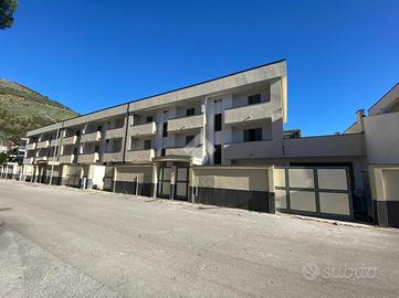 VILLA A SCHIERA A SANTA MARIA A VICO