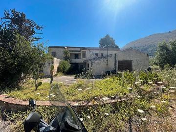VILLA VIA SANTA MARIA DI GESÙ ANGOLO VIA BRASCA