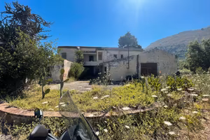 VILLA VIA SANTA MARIA DI GESÙ ANGOLO VIA BRASCA