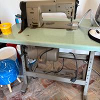 Macchina da cucire professionale