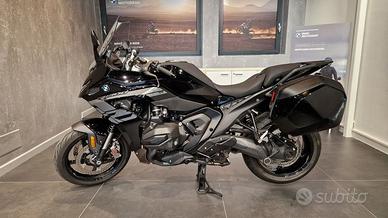 BMW R 1300 RS TRIPLE BLACK