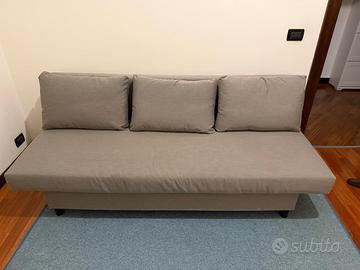 divano letto Ikea con contenitore
