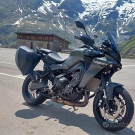 YAMAHA TRACER 9