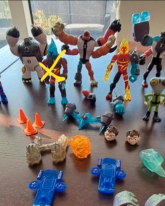 Ben 10 - Action Figures
