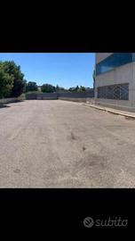 Spiazzale di 800mq custodito
