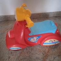 moto giocattolo per bambini piccoli