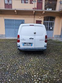 Peugeot partner lounge