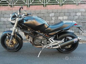 Ducati Monster 900 dark anno 1999