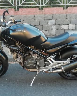 Ducati Monster 900 dark anno 1999