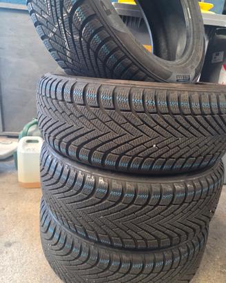 pirelli powergy 215 55 17 invernali 