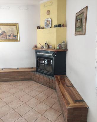 Panche, mensola e sportelli