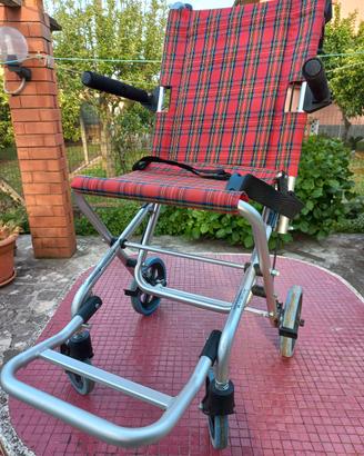 sedia rotelle disabili ultra leggera alluminio €75